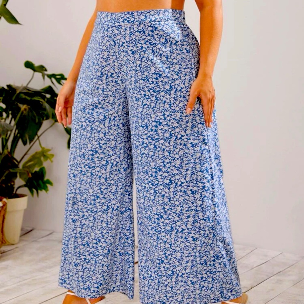 Loose pants